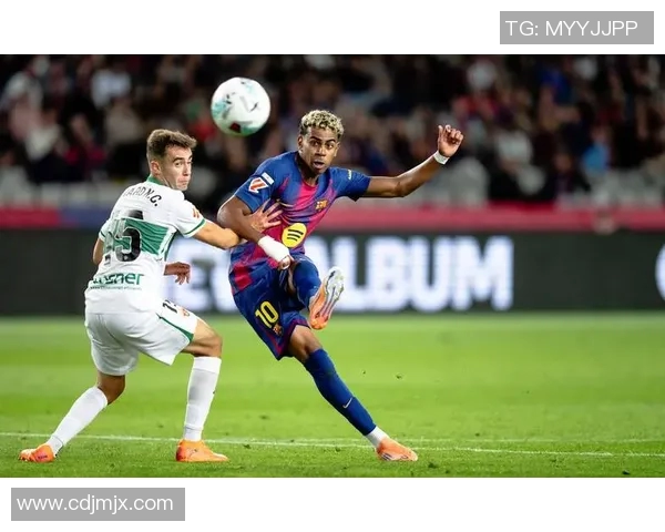 巴塞罗那对阵埃瓦尔的最新比分和比赛精彩回顾分析