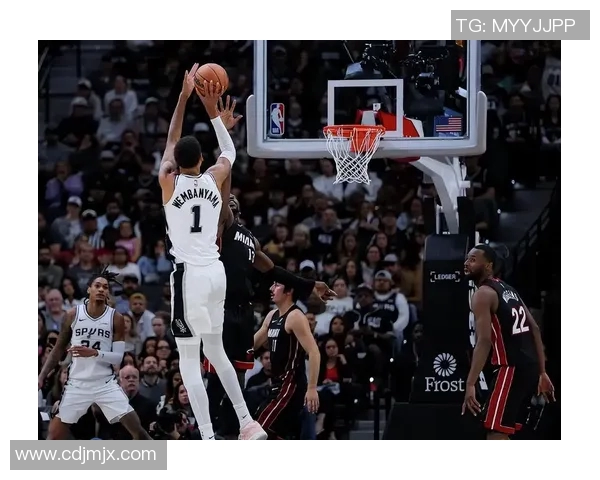 马刺逆转爵士，取得两连胜——永不放弃的冠军精神