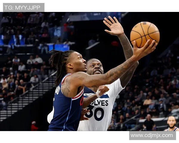 篮网与马刺激战三分之夜球迷期待精彩对决与绝妙表现