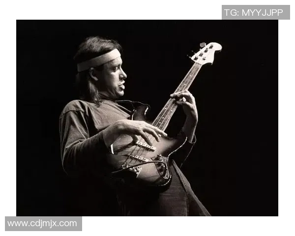 金钟奎:从音乐奇才到影视巨星的华丽转身与人生哲学探索 金钟奎:从音乐奇才到影视巨星的华丽转身与人生哲学探索